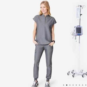 Figs Oversized Rafaela scrub Top